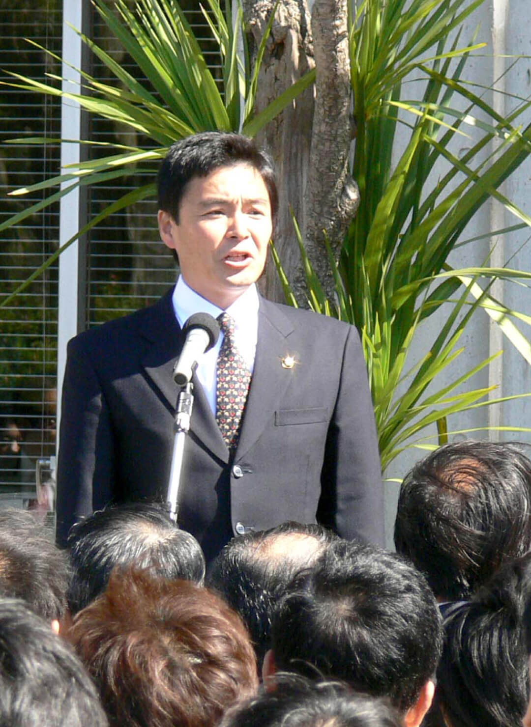 日々の暮らしに寄り添い、当たり前の幸せを守るために。現実に根ざした、あたたかな改革をめざしています。｜参議院比例区 第3総支部長 藤井しんご