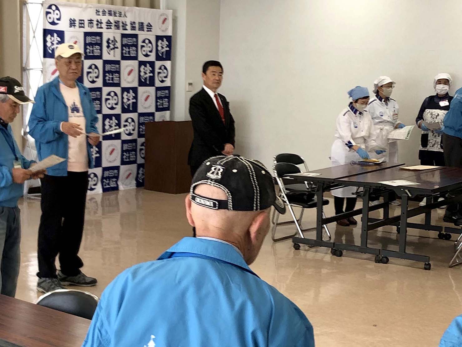 鉾田市を訪問し、NPO法人「キッズ王国」の皆様の「こども食堂」の奉仕を見守りました。page-visual 鉾田市を訪問し、NPO法人「キッズ王国」の皆様の「こども食堂」の奉仕を見守りました。ビジュアル